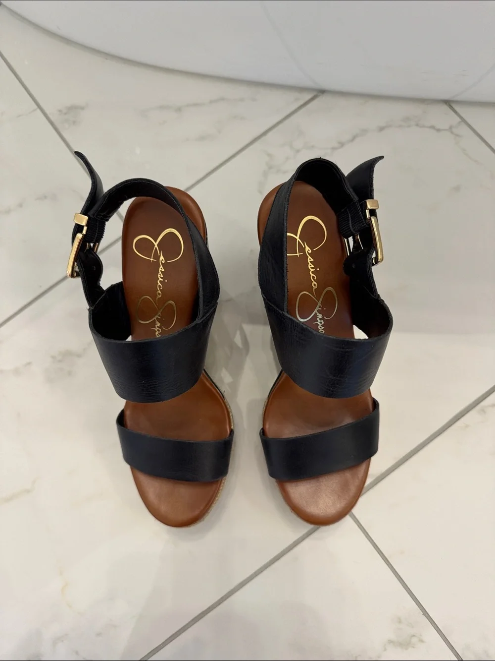 Jessica Simpson chic black